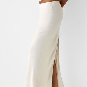 NWT! Silky off-white maxi skirt